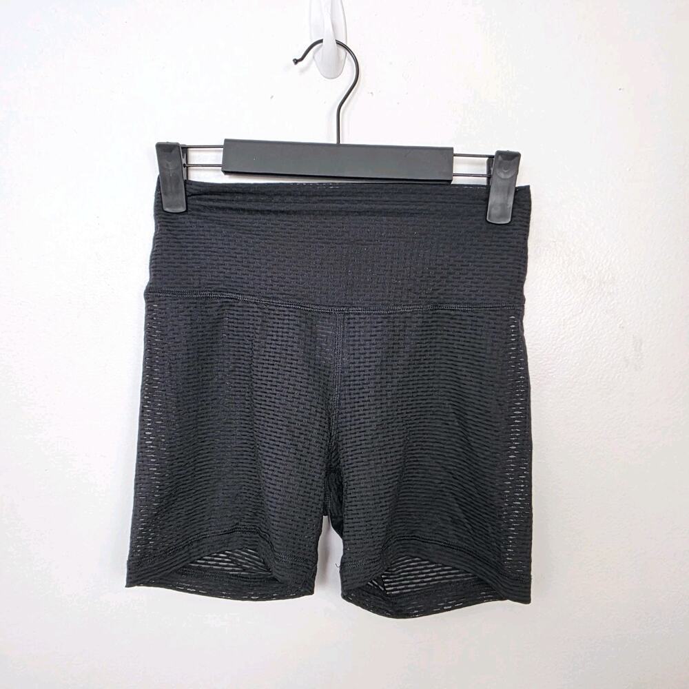 TNA Aritzia Black Sheer Stretchy Sporty Athleisure Casual Shorts Size XS